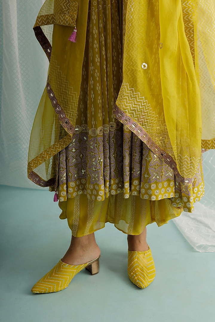 Canary Georgette Embroidered Wedding Anarkali Set by Surbhi Gupta at Pernia's Pop Up Shop