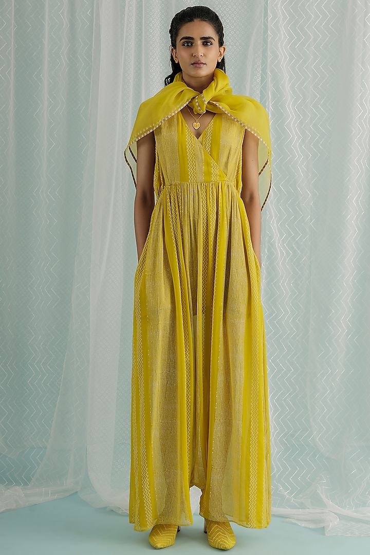 Canary Georgette Jumpsuit With Stole by Surbhi Gupta