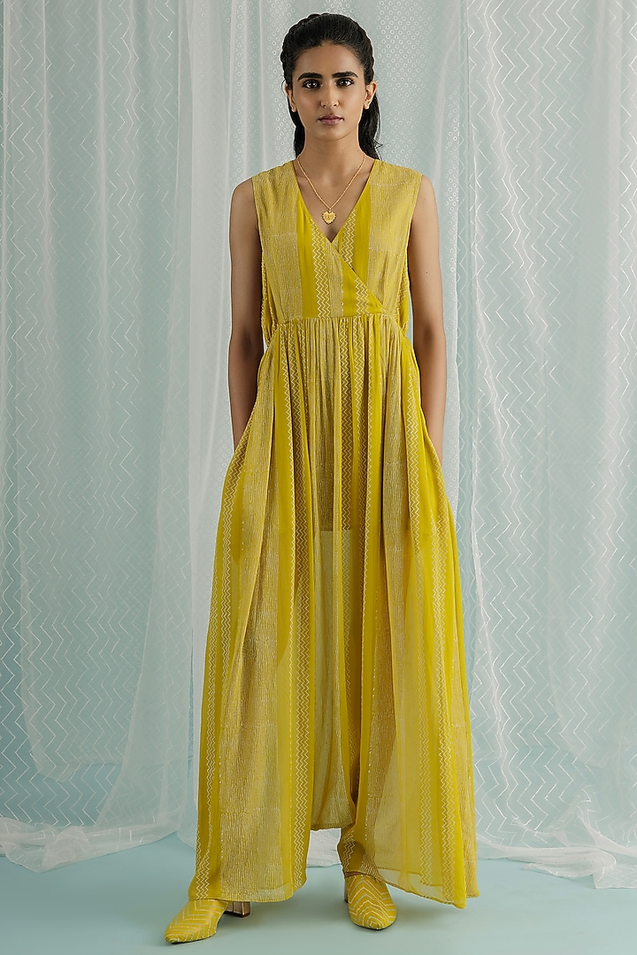 Canary Georgette Jumpsuit With Stole by Surbhi Gupta at Pernia's Pop Up Shop