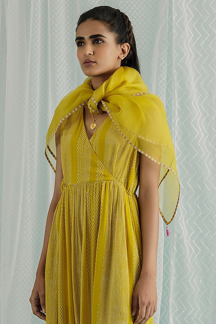 Canary Georgette Jumpsuit With Stole by Surbhi Gupta at Pernia's Pop Up Shop