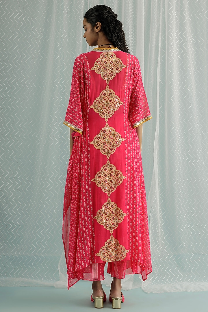 Fuchsia Georgette Printed & Embroidered Cape Set by Surbhi Gupta at Pernia's Pop Up Shop