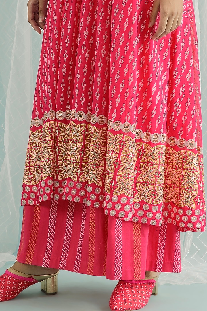 Fuchsia Georgette Printed Wedding Anarkali Set by Surbhi Gupta at Pernia's Pop Up Shop