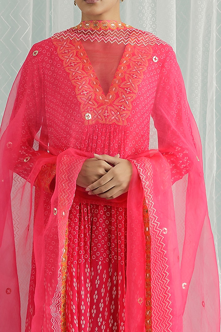 Fuchsia Georgette Printed Wedding Anarkali Set by Surbhi Gupta at Pernia's Pop Up Shop