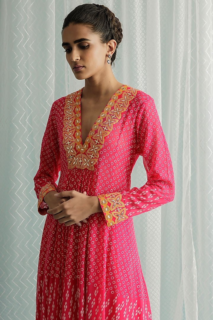 Fuchsia Georgette Printed Wedding Anarkali Set by Surbhi Gupta at Pernia's Pop Up Shop