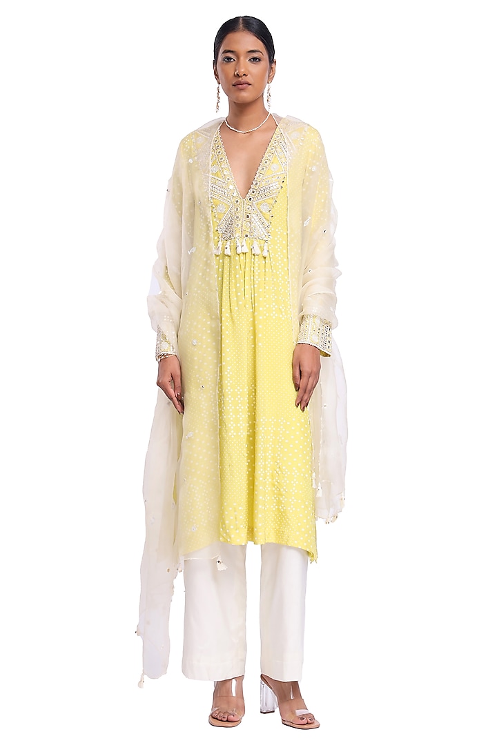 Lime Green Habutai Silk Resham & Mirror Embroidered Kurta Set by Surbhi Gupta at Pernia's Pop Up Shop