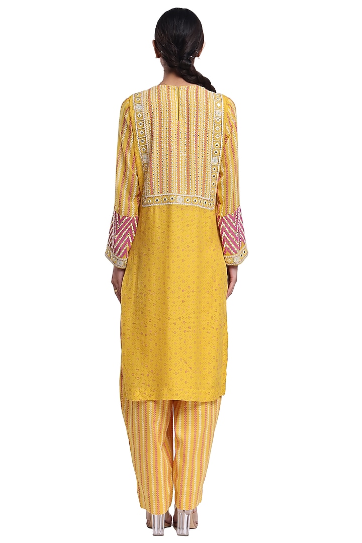 Yellow Bemberg Organza Printed & Embroidered Kurta Set by Surbhi Gupta at Pernia's Pop Up Shop