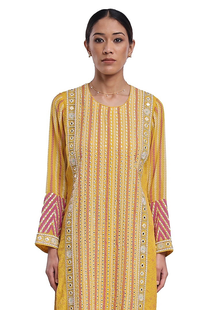 Yellow Bemberg Organza Printed & Embroidered Kurta Set by Surbhi Gupta at Pernia's Pop Up Shop