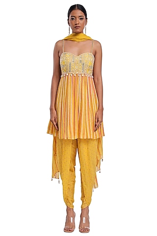 Yellow Georgette Resham & Pearl Embroidered Short Kurta Set by Surbhi Gupta