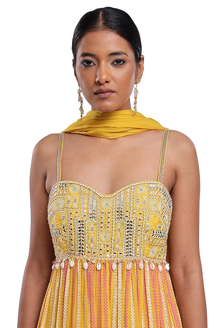 Yellow Georgette Resham & Pearl Embroidered Short Kurta Set by Surbhi Gupta at Pernia's Pop Up Shop