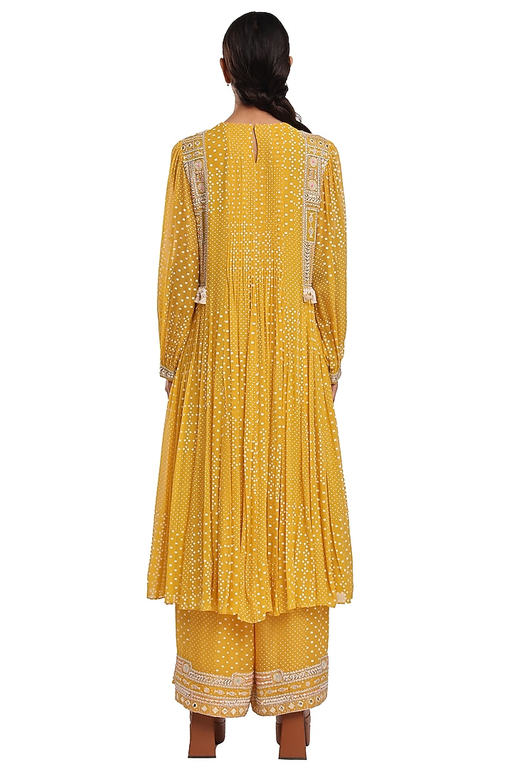 Yellow Georgette Printed & Embroidered Kurta Set by Surbhi Gupta at Pernia's Pop Up Shop