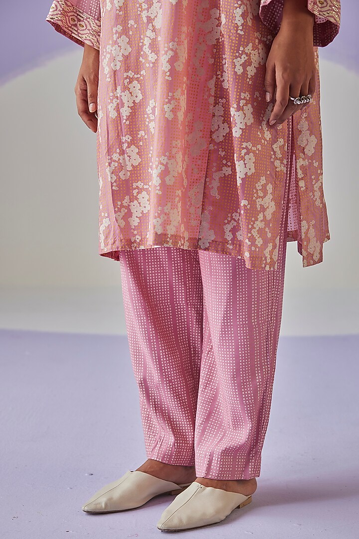Pink Cotton Silk Block Printed Kurta Set by Surbhi Gupta at Pernia's Pop Up Shop