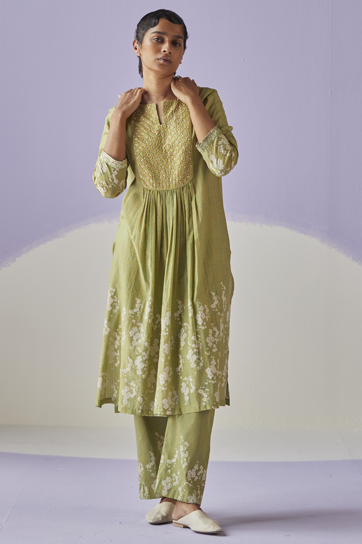 Green Cotton Silk Block Printed Kurta Set by Surbhi Gupta at Pernia's Pop Up Shop