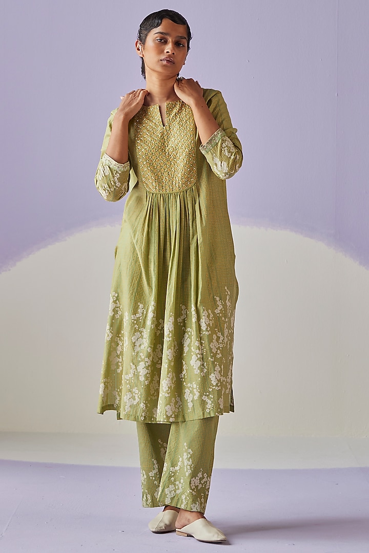 Green Cotton Silk Block Printed Kurta Set by Surbhi Gupta at Pernia's Pop Up Shop