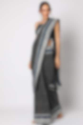 Black Block Printed & Hand Embellished Saree Set by Surbhi Gupta at Pernia's Pop Up Shop