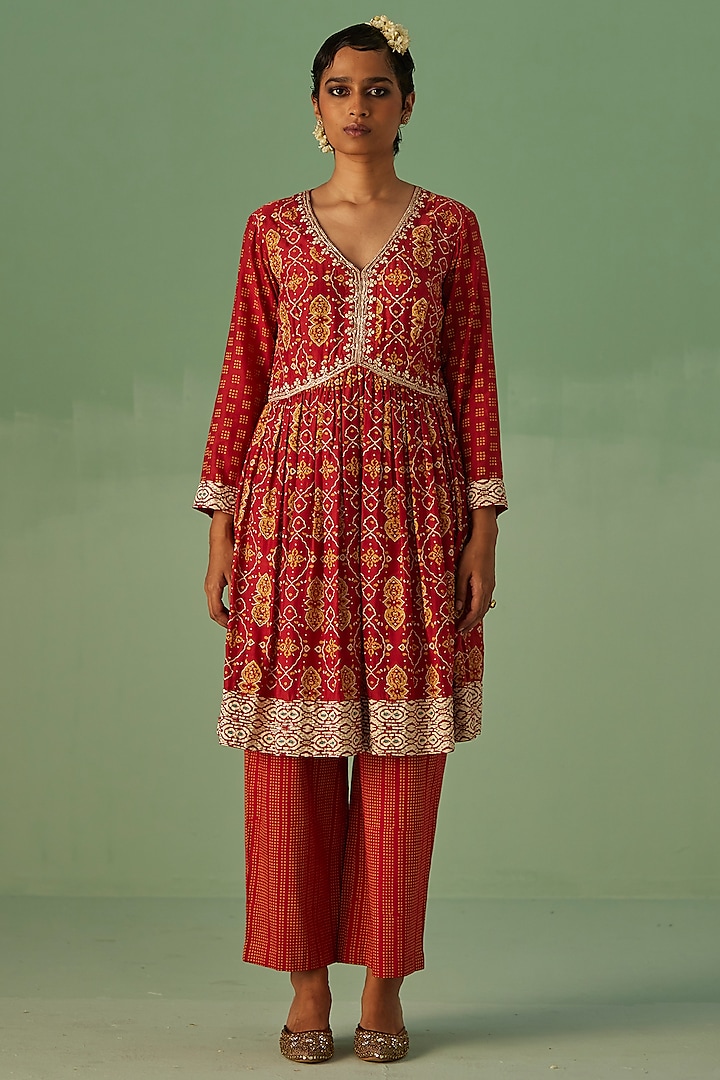 Red Bamboo Silk Printed & Embroidered Kurta Set by Surbhi Gupta at Pernia's Pop Up Shop