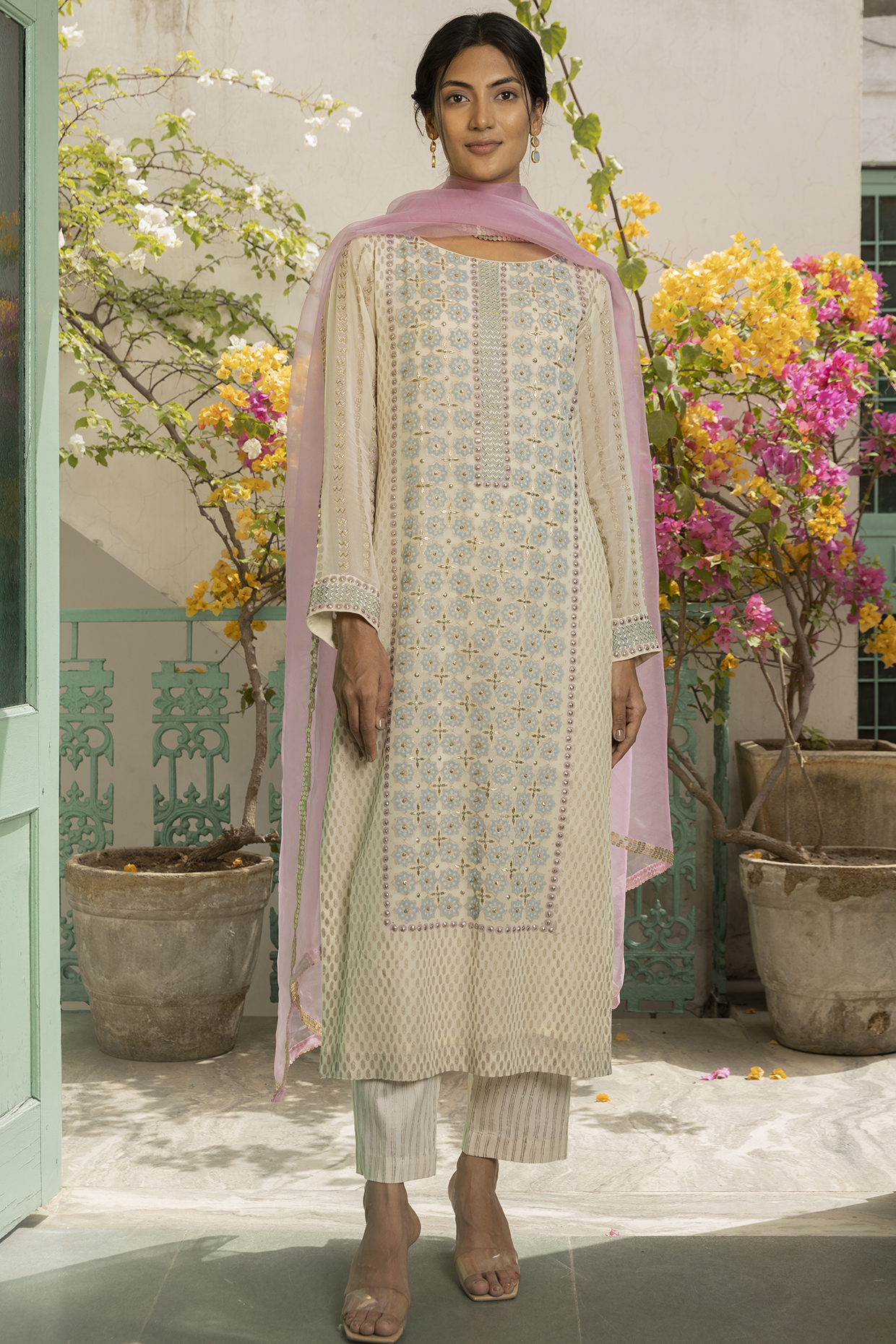 Ivory Block Printed Kurta Set by Surbhi Gupta at Pernia's Pop Up Shop