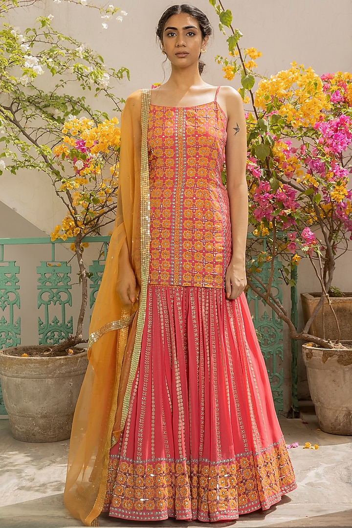 Pink Embellished Tiered Wedding Lehenga Set by Surbhi Gupta at Pernia's Pop Up Shop
