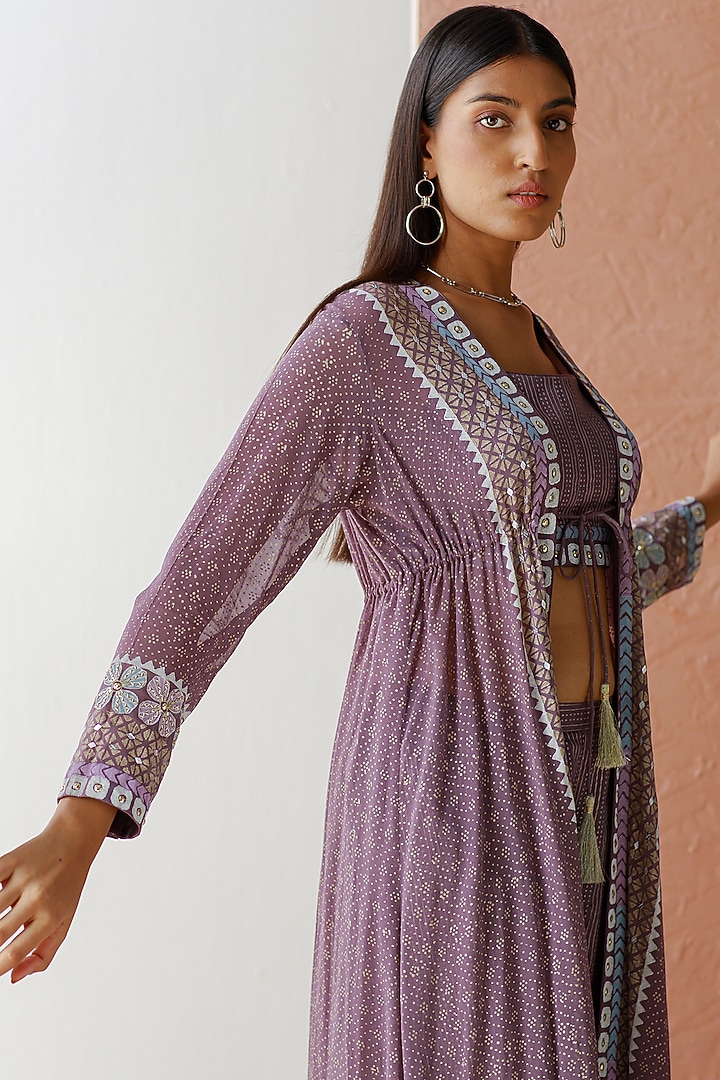 Mauve Embroidered Cape Set by Surbhi Gupta at Pernia's Pop Up Shop