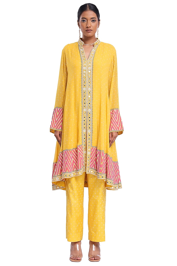 Yellow Georgette Printed & Embroidered Kurta Set by Surbhi Gupta at Pernia's Pop Up Shop