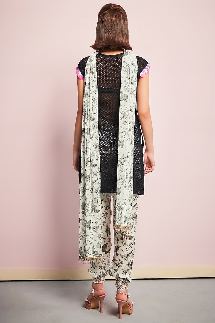 Black Lace Sequins Embroidered Kurta Set by Surabhi Gandhi at Pernia's Pop Up Shop