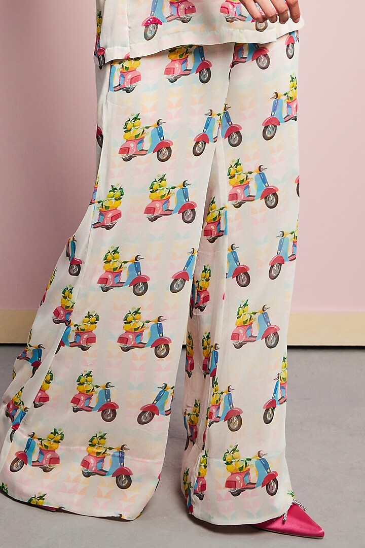White Georgette Printed Co-Ord Set by Surabhi Gandhi at Pernia's Pop Up Shop