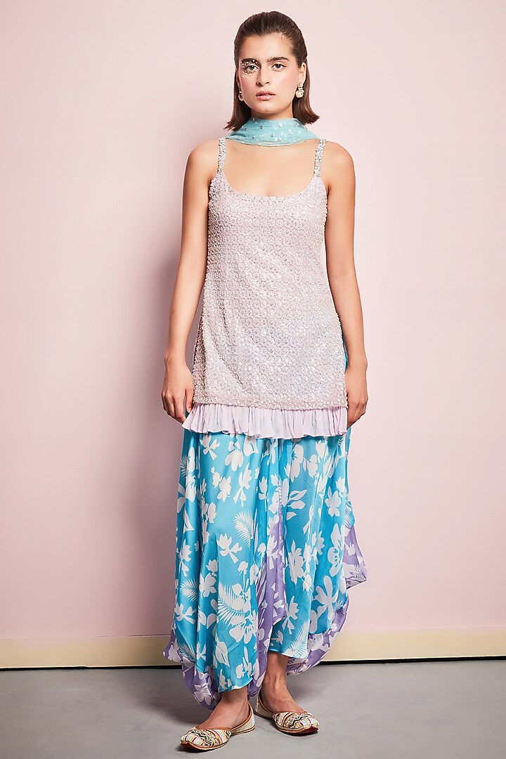 Lavender Georgette Sequins Embroidered Kurta Set by Surabhi Gandhi at Pernia's Pop Up Shop