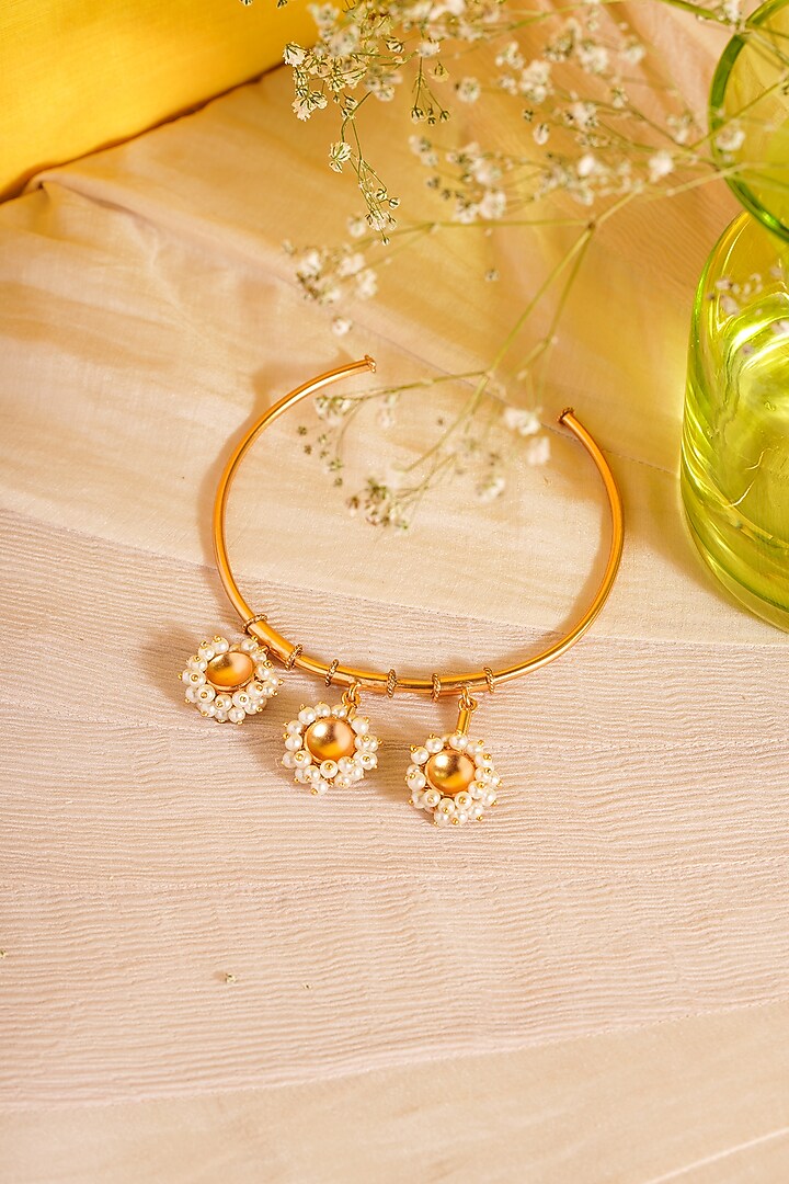 Gold Finish Pearl Anklet by Suhani Pittie at Pernia's Pop Up Shop