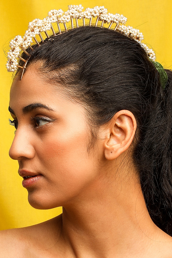 Gold Finish Pearl Mathapatti by Suhani Pittie at Pernia's Pop Up Shop
