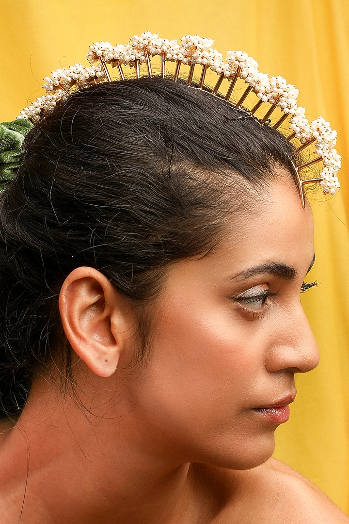 Gold Finish Pearl Mathapatti by Suhani Pittie at Pernia's Pop Up Shop