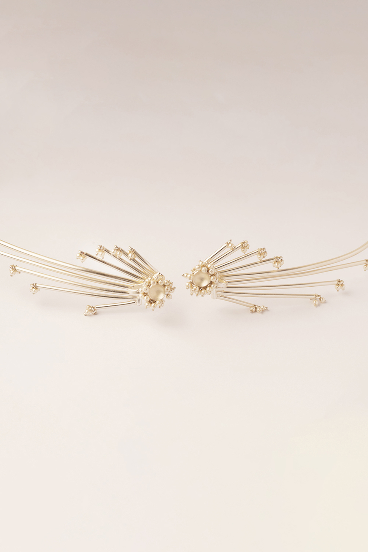 White Finish Pearl Firecracker Belt by Suhani Pittie