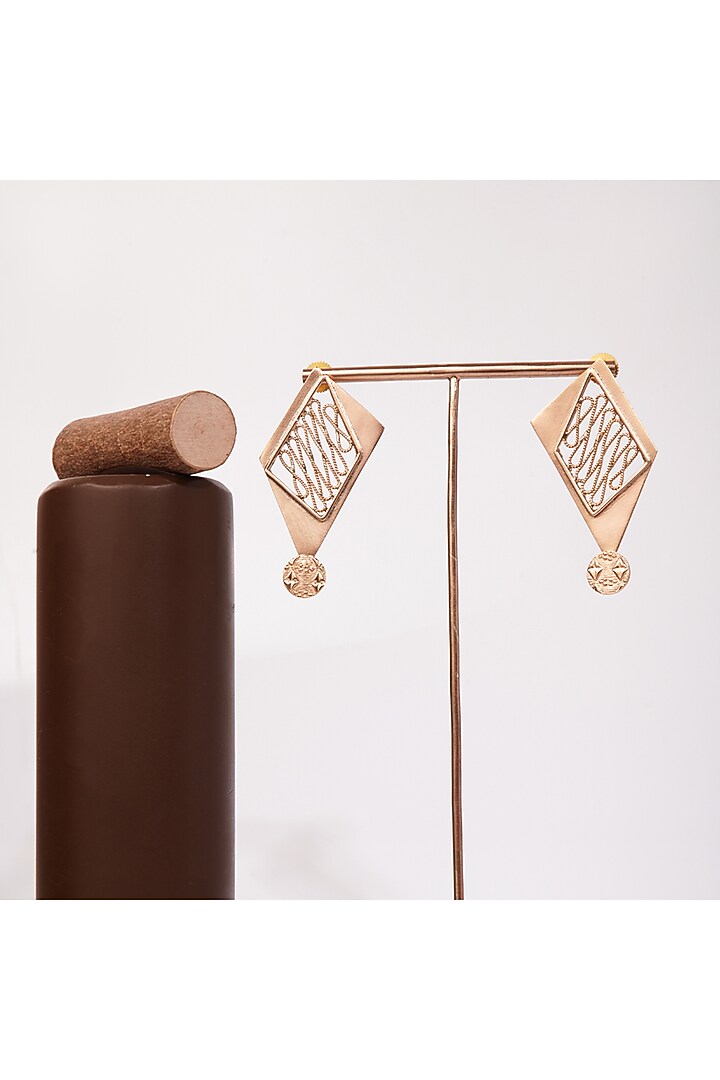 Gold Finish Pyramid Earrings by Suhani Pittie at Pernia's Pop Up Shop