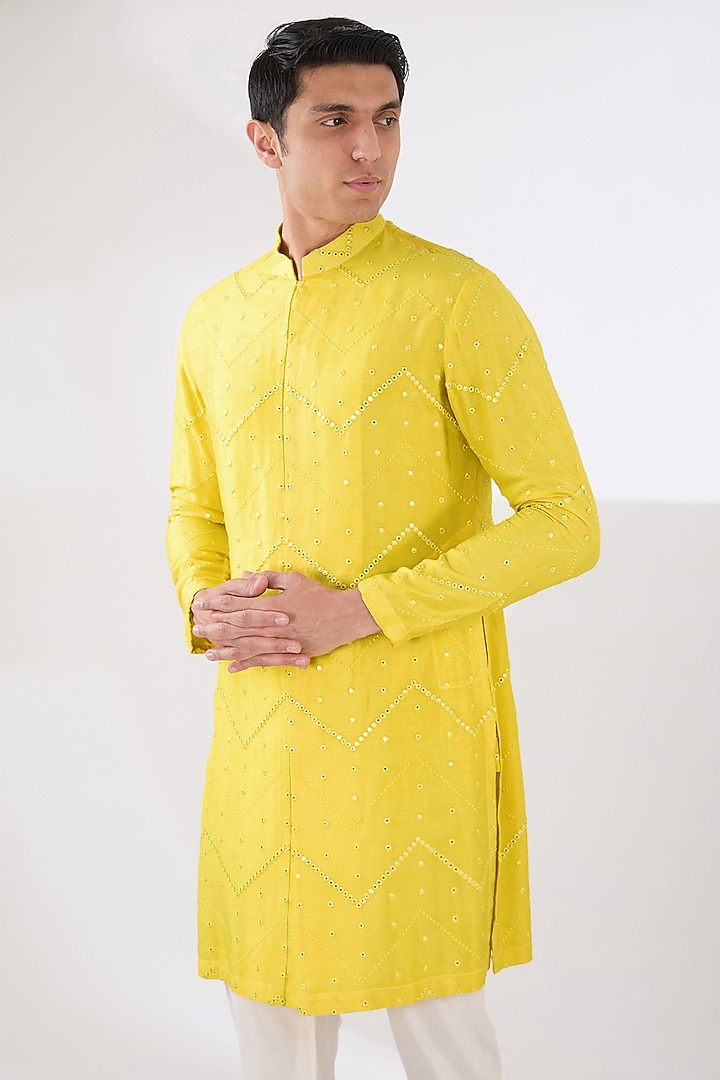 Yellow Silk Blend Embroidered Kurta Set by Sulakshna Jasra at Pernia's Pop Up Shop