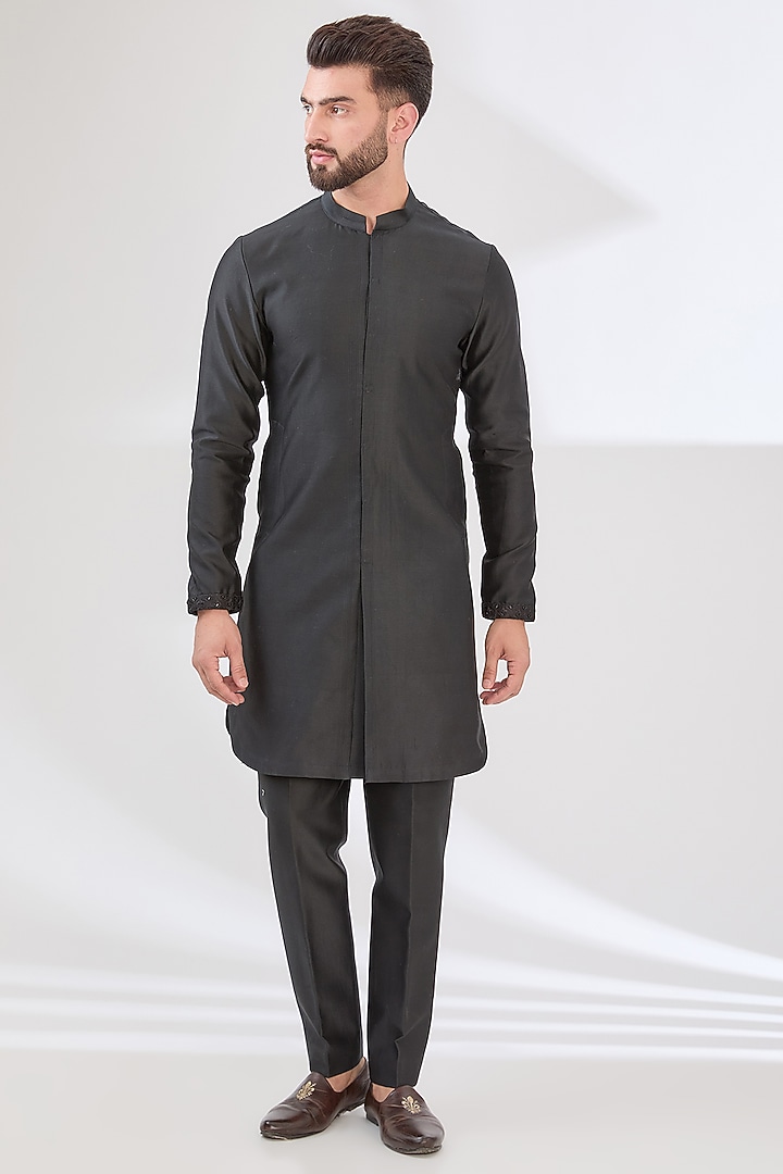 Black Chanderi Thread Hand Embroidered indo-Western Set by Sulakshna Jasra at Pernia's Pop Up Shop