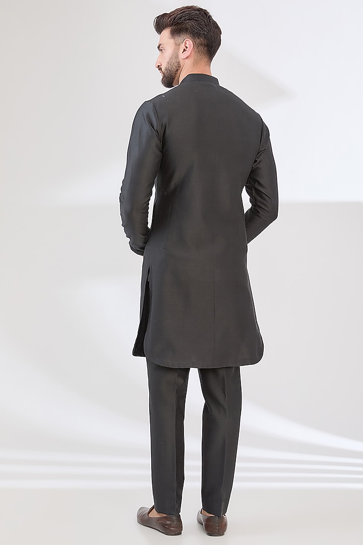 Black Chanderi Thread Hand Embroidered indo-Western Set by Sulakshna Jasra at Pernia's Pop Up Shop