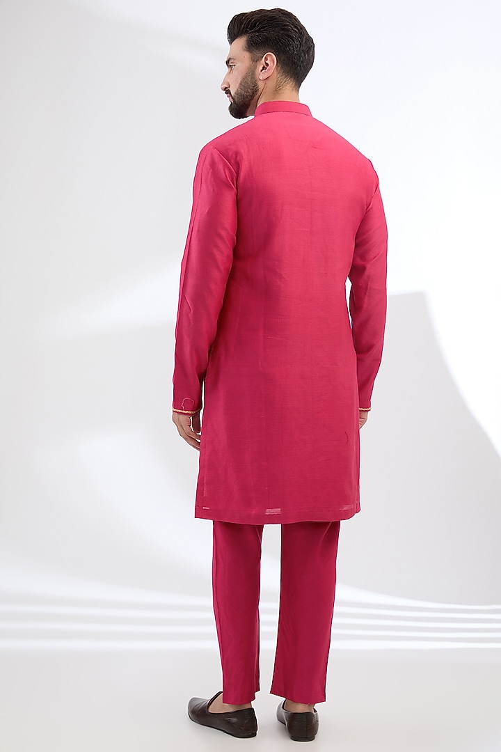 Fuchsia Chanderi Bead Embroidered Kurta Set by Sulakshna Jasra at Pernia's Pop Up Shop