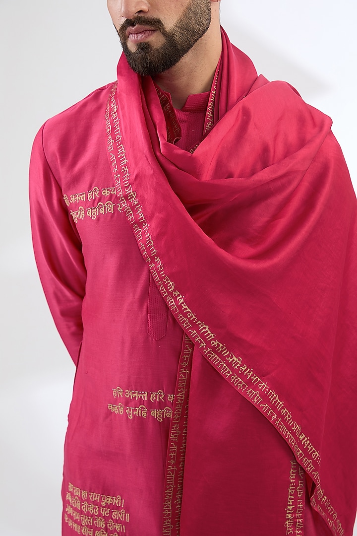 Fuchsia Chanderi Bead Embroidered Kurta Set by Sulakshna Jasra at Pernia's Pop Up Shop
