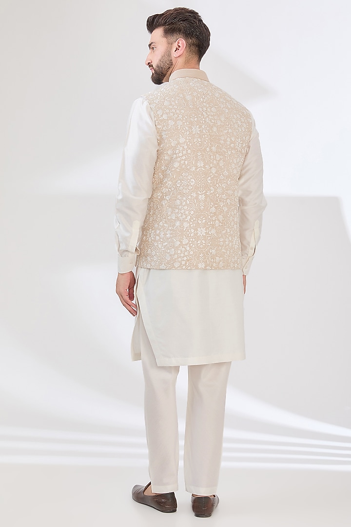 White Linen Silk Thread Hand Embroidered Bundi Jacket Set by Sulakshna Jasra at Pernia's Pop Up Shop