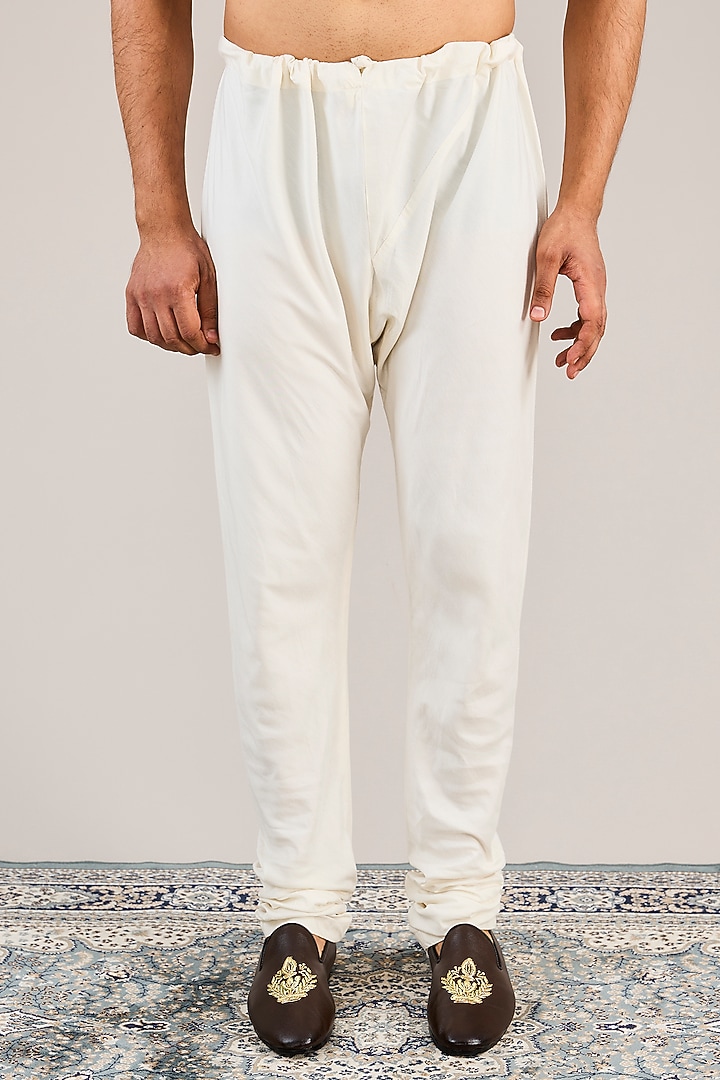 Ivory Raw Silk French Knot Embroidered Groom Sherwani Set by Sulakshna Jasra at Pernia's Pop Up Shop