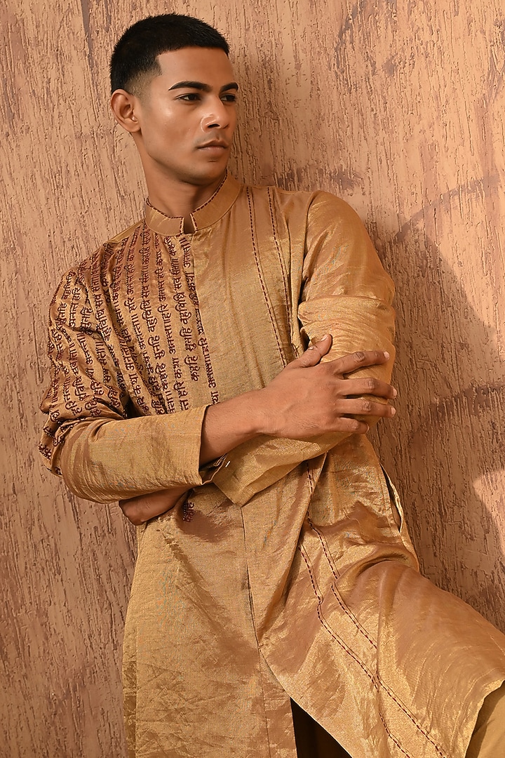 Antique-Colored Tissue Threadwork Kurta Set by Sulakshna Jasra at Pernia's Pop Up Shop