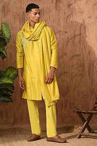 Green Chanderi Embroidered Kurta Set by Sulakshna Jasra