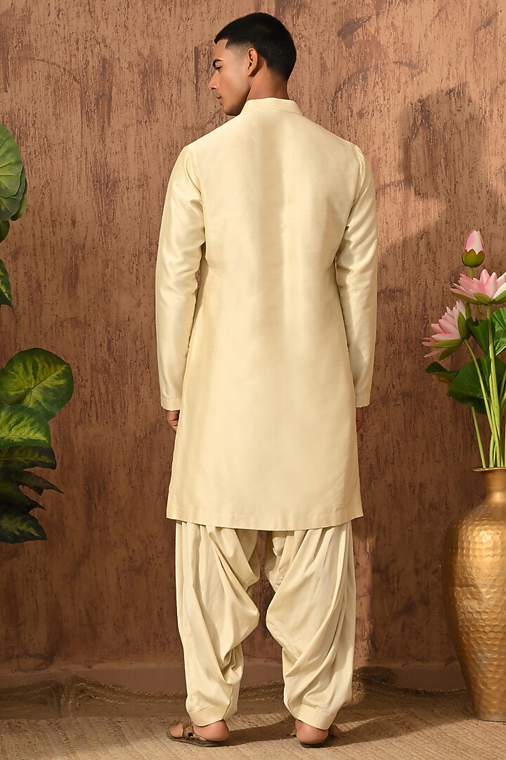 Beige Viscose Silk Embroidered Kurta Set by Sulakshna Jasra at Pernia's Pop Up Shop