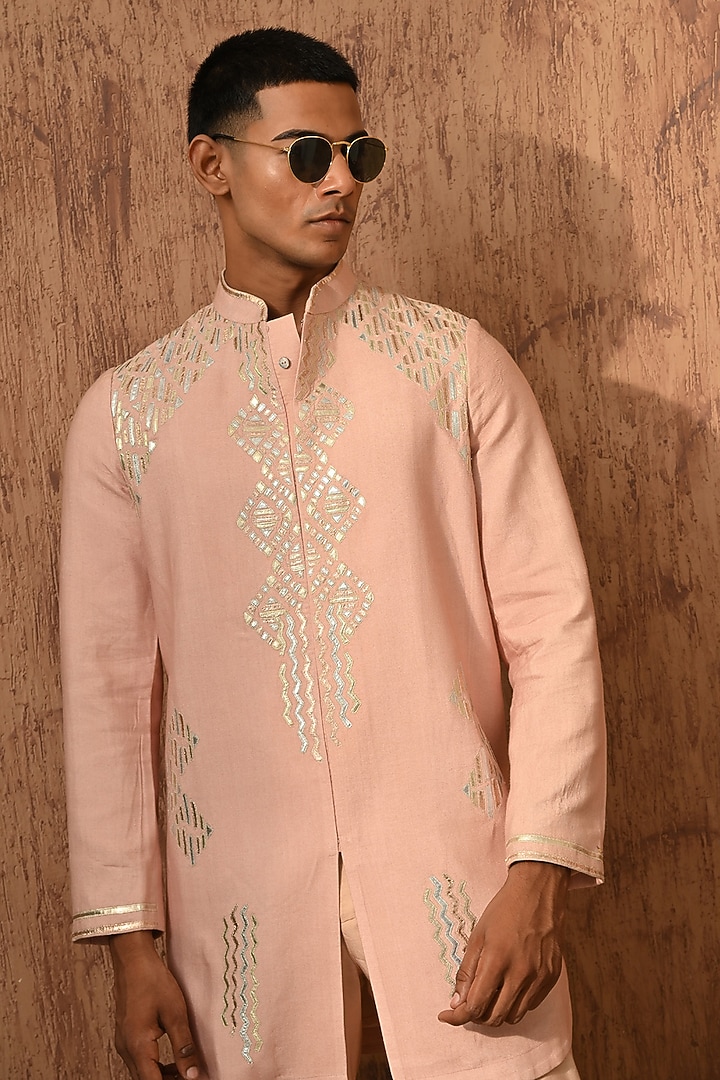 Rose Gold Cotton Tussar Embroidered Kurta Set by Sulakshna Jasra at Pernia's Pop Up Shop