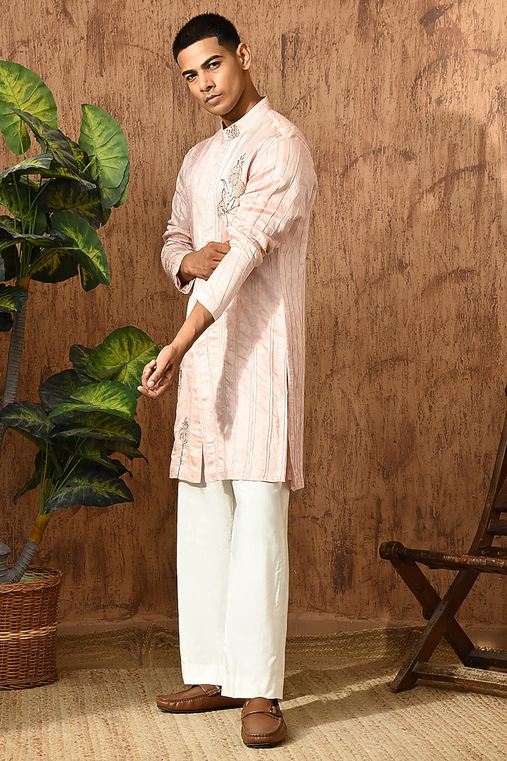 Pink Linen Satin Zardosi Embroidered Kurta Set by Sulakshna Jasra at Pernia's Pop Up Shop