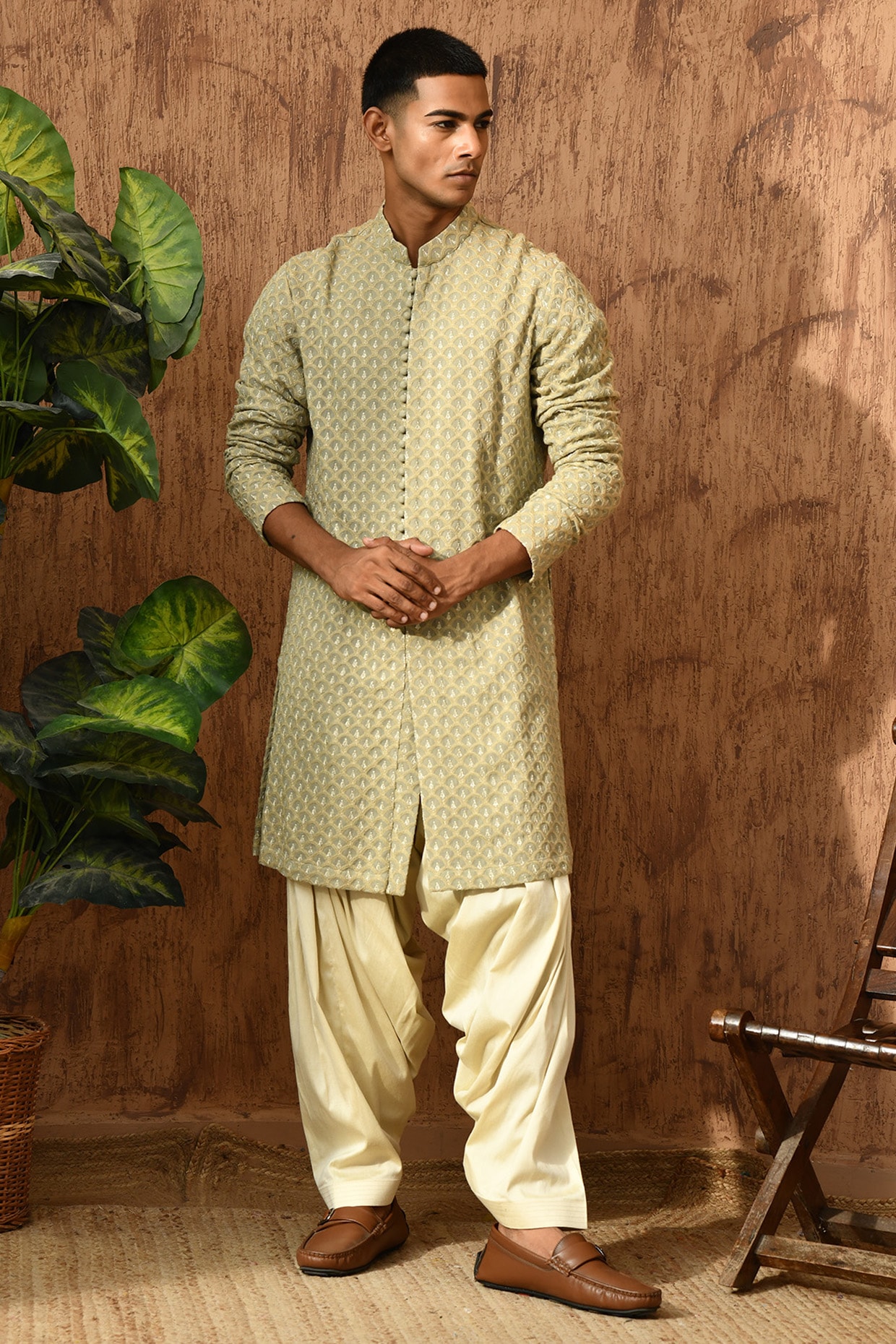 Sulakshna Jasra Green Georgette Thread Work Kurta Set