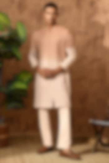 Rose Gold Georgette Threadwork Kurta Set by Sulakshna Jasra at Pernia's Pop Up Shop