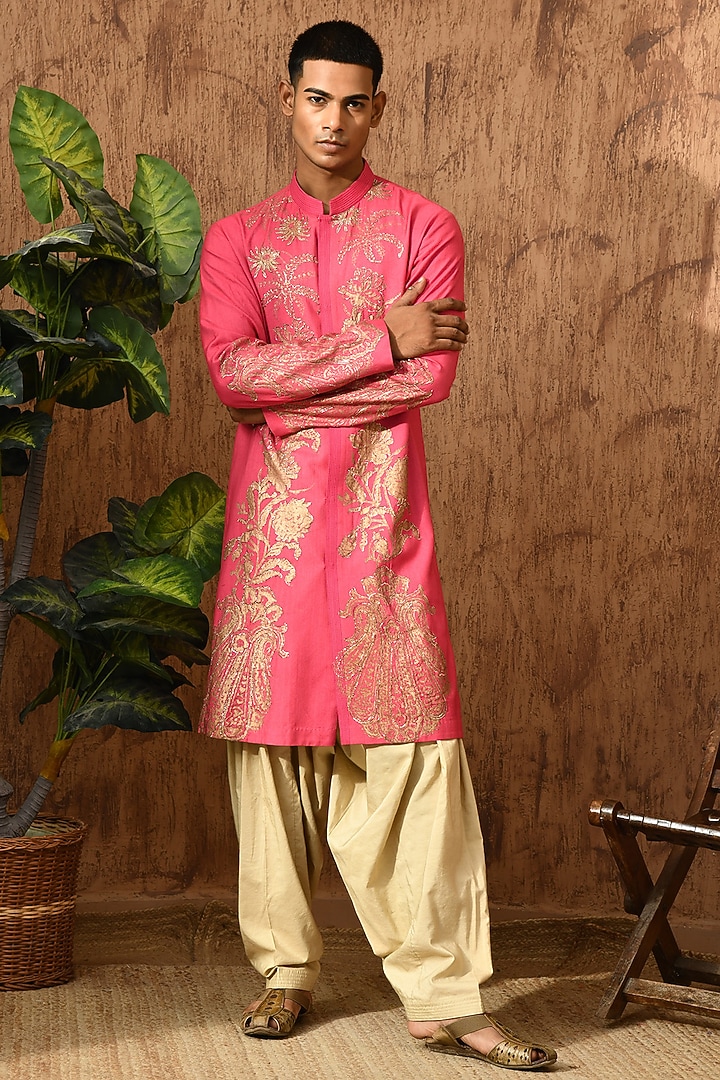 Pink Cotton Tussar Block Printed Kurta Set by Sulakshna Jasra at Pernia's Pop Up Shop