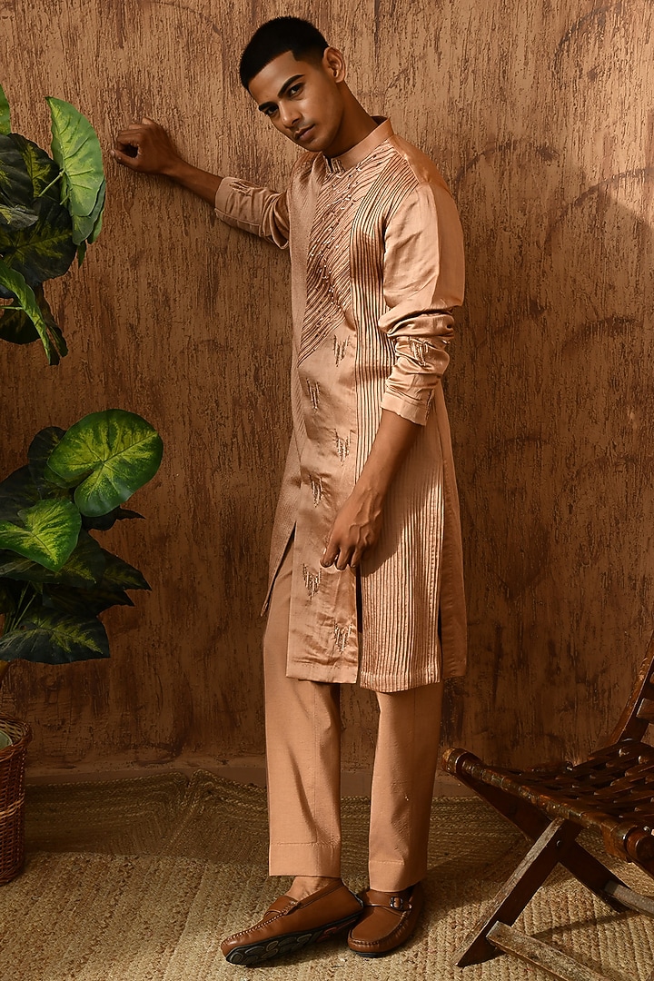 Rose Gold Linen Satin Pitta Work Kurta Set by Sulakshna Jasra at Pernia's Pop Up Shop