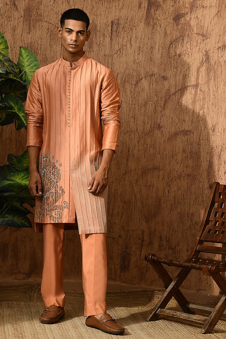 Peach Chanderi Pittawork Kurta Set by Sulakshna Jasra at Pernia's Pop Up Shop