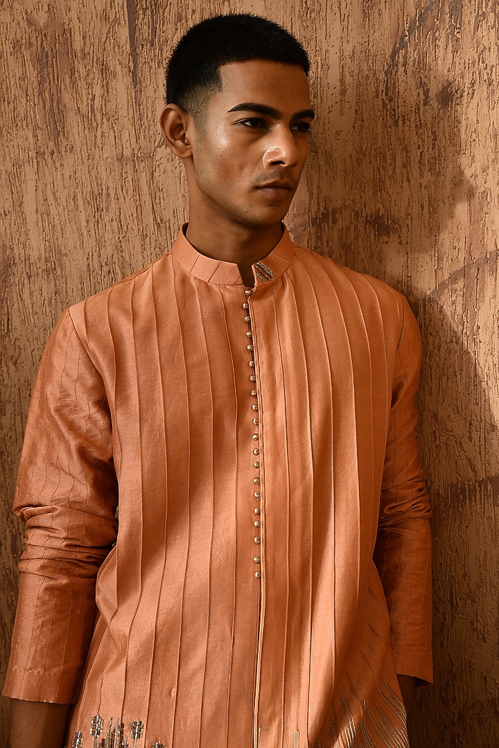 Peach Chanderi Pittawork Kurta Set by Sulakshna Jasra at Pernia's Pop Up Shop