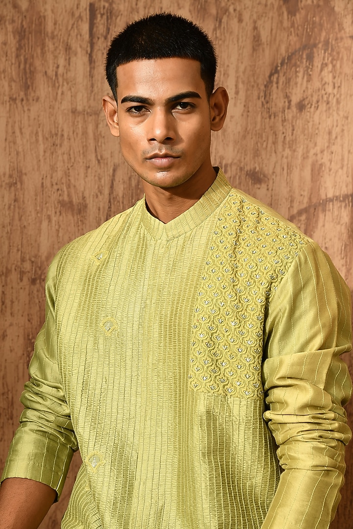 Green Chanderi Zardosi Work Kurta Set by Sulakshna Jasra at Pernia's Pop Up Shop